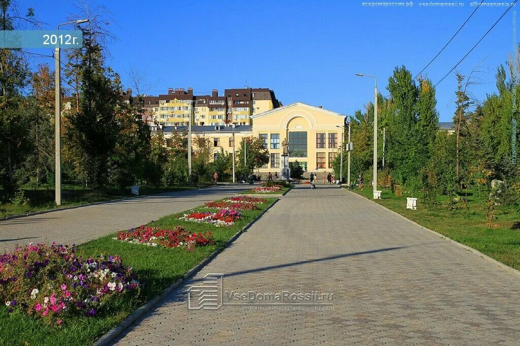 Советский район даугавская 1. Дк машиностроителей кунгур. Дк имени гагарина волгоград. Комплекс культуры волгоград. Дк имени гагарина волгоград.