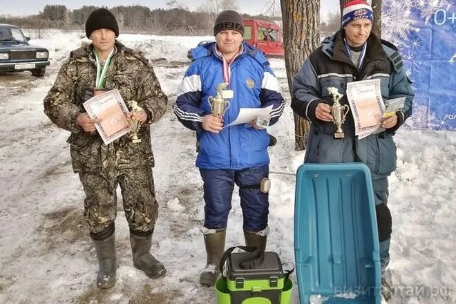 4 стали рыбака. 4 стали рыбака. рыбалка на реке. рыбаки. рыбак спортсмен с новосибирска фото.