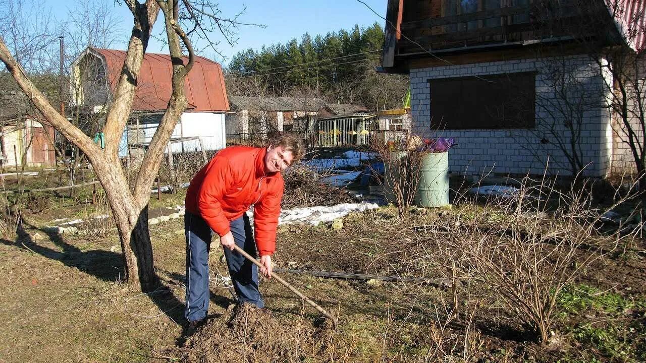 Работа в апреле. Огород весной. апрель сад огород. работа в саду.