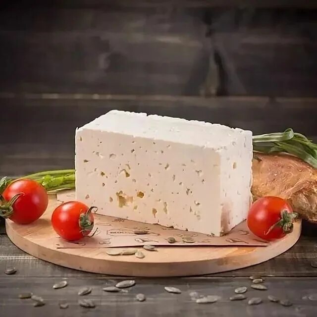 В рационе сыр. Армянский сыр чанах. панир чанах. сыр чанах армения. армянский рассольный сыр.