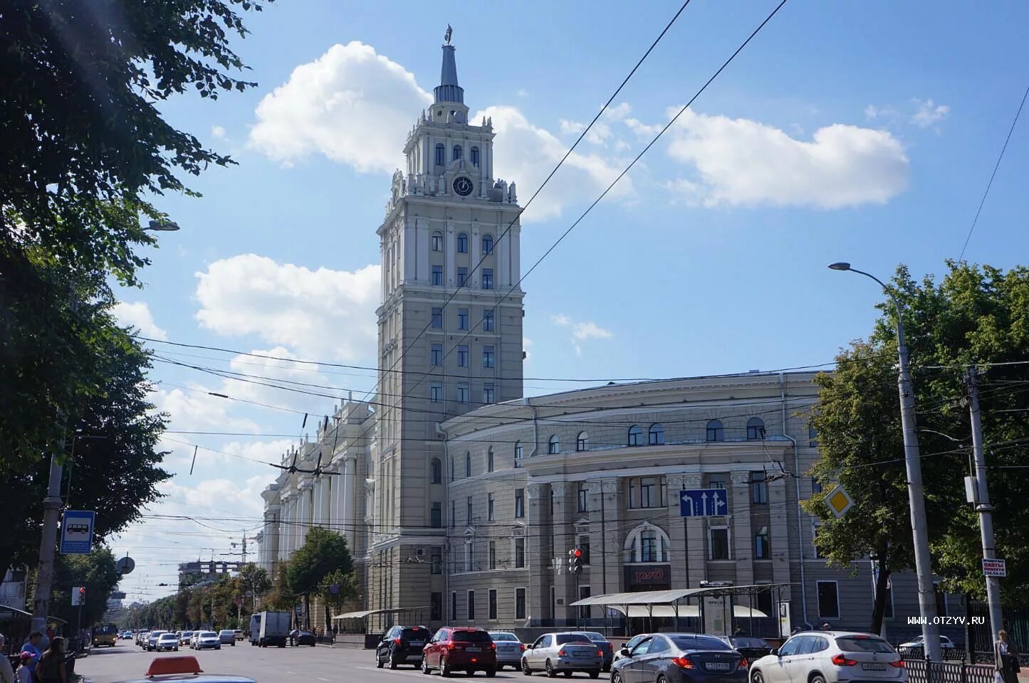 Центральная площадь воронежа. Центр воронежа площадь ленина. Воронеж-1 ж/д вокзал. Здание управления юго-восточной железной дороги воронеж. Никитинка воронеж библиотека.