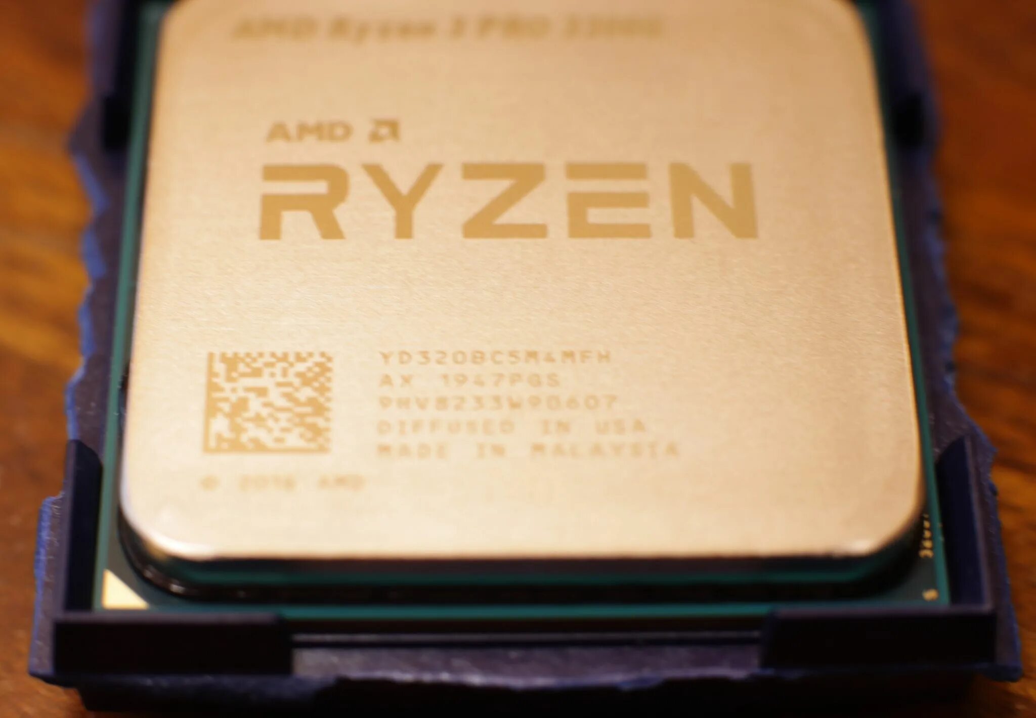 AMD Ryzen 3 Pro 3200g. Процессор AMD Ryzen 3 3200g am4. Ryzen 3 Pro 3200g процессор. Процессор AMD yd320bc5m4mfh. 3 pro 3200g