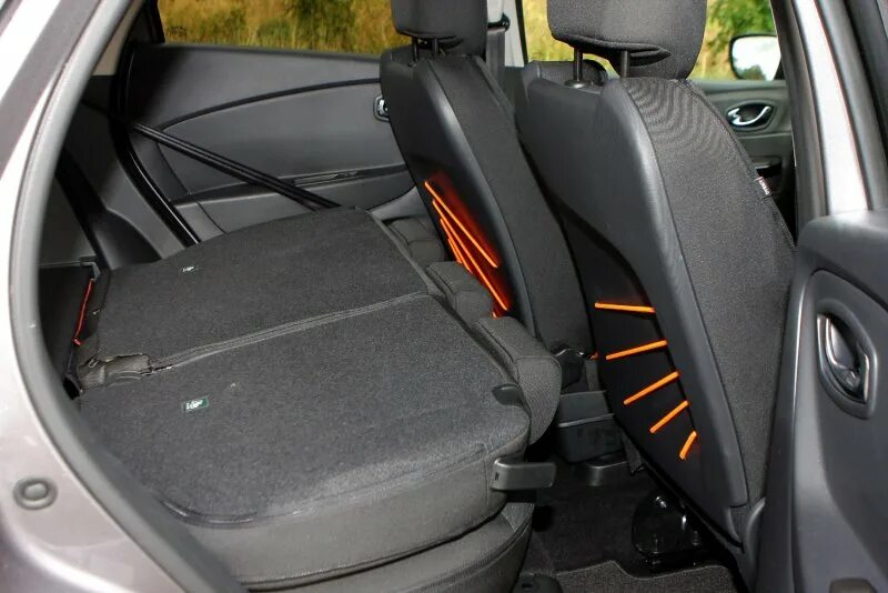 Рено каптур задние сидения. Renault captur задние сидения. Сиденья рено каптюр 2020. Рено каптур задний ряд сидений. Чехлы на автомобильные сидения рено каптур 2017.