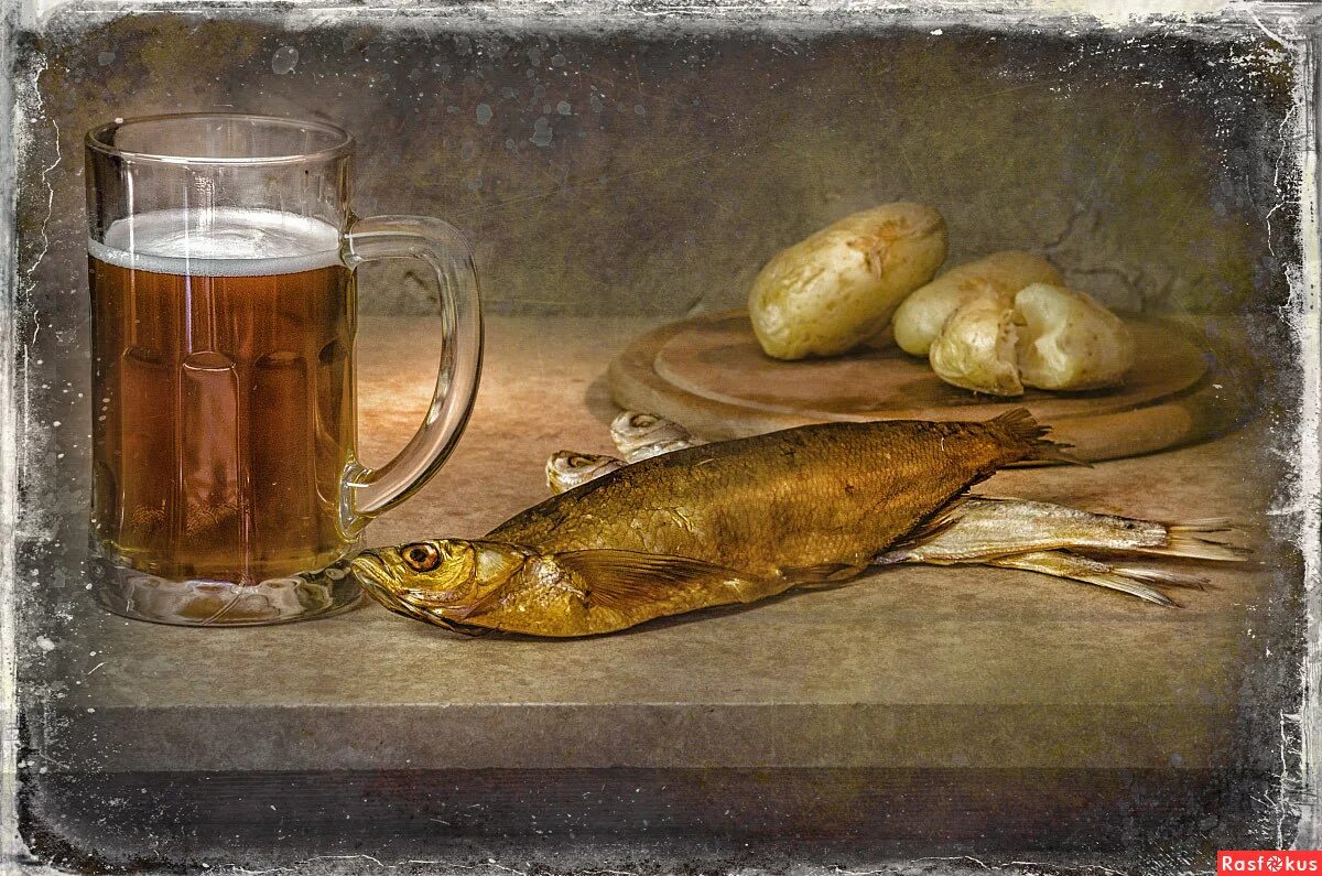 Копченая вода. Натюрморт с пивом. Натюрморт с пивом и рыбой. Пивные натюрморты. Натюрморт с рыбой.