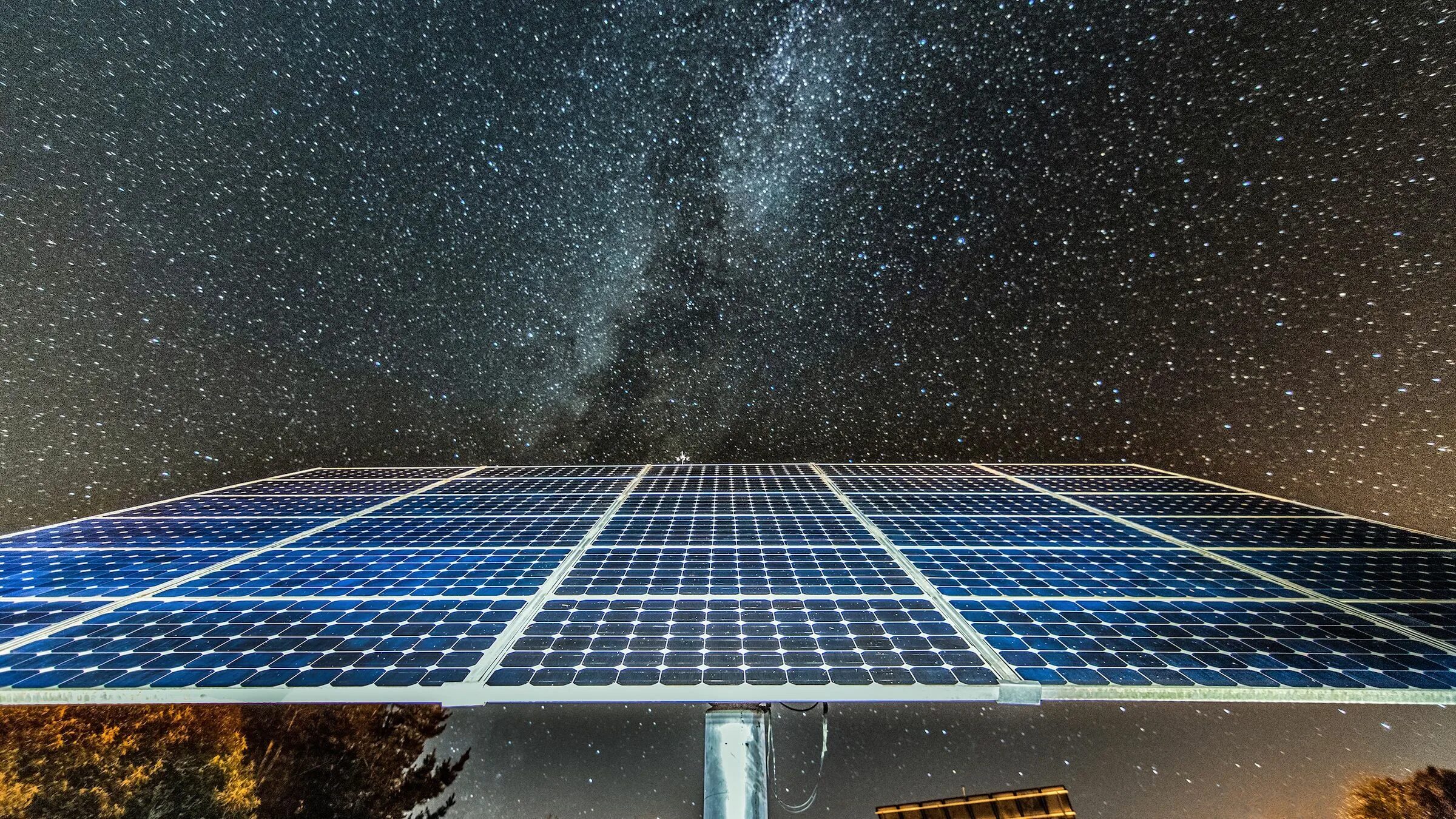 Почему ночью энергия. Солнечная панель solar panel. солнечный панель ginko solar. солнечные батареи ночью. солнечная энергия ночью.