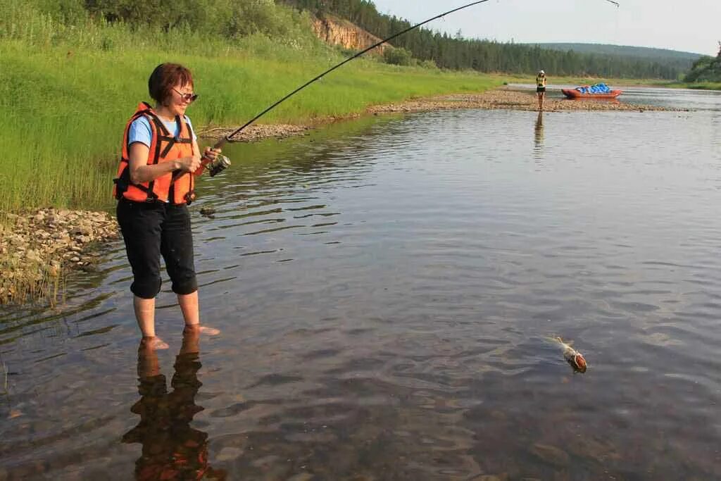 Можно ли рыбачить с берега