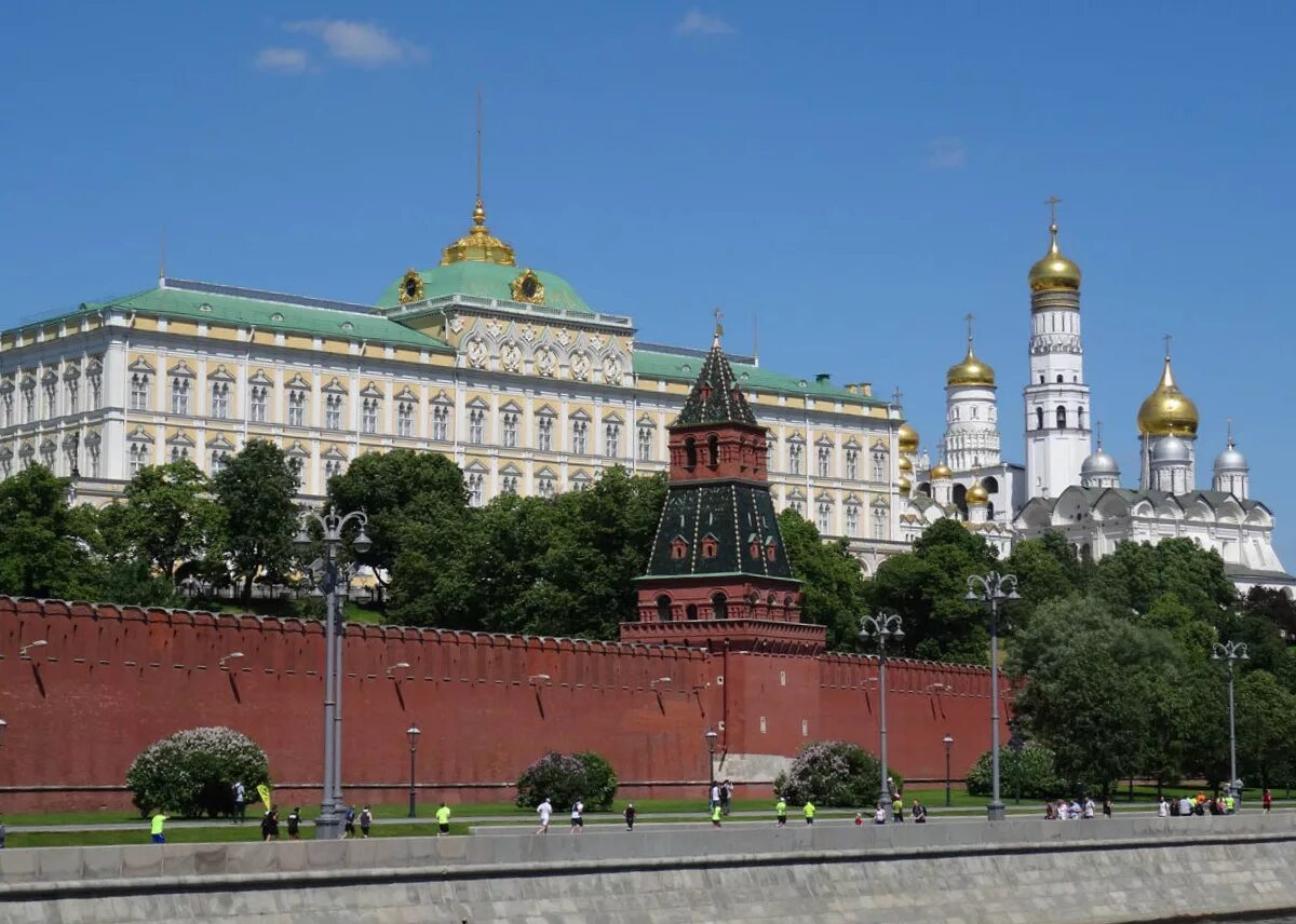 Зодчий московского кремля. Баженов большой Кремлевский дворец. Большой Кремлёвский дворец в Москве Баженов. Большой Кремлёвский дворец Архитектор Баженов.