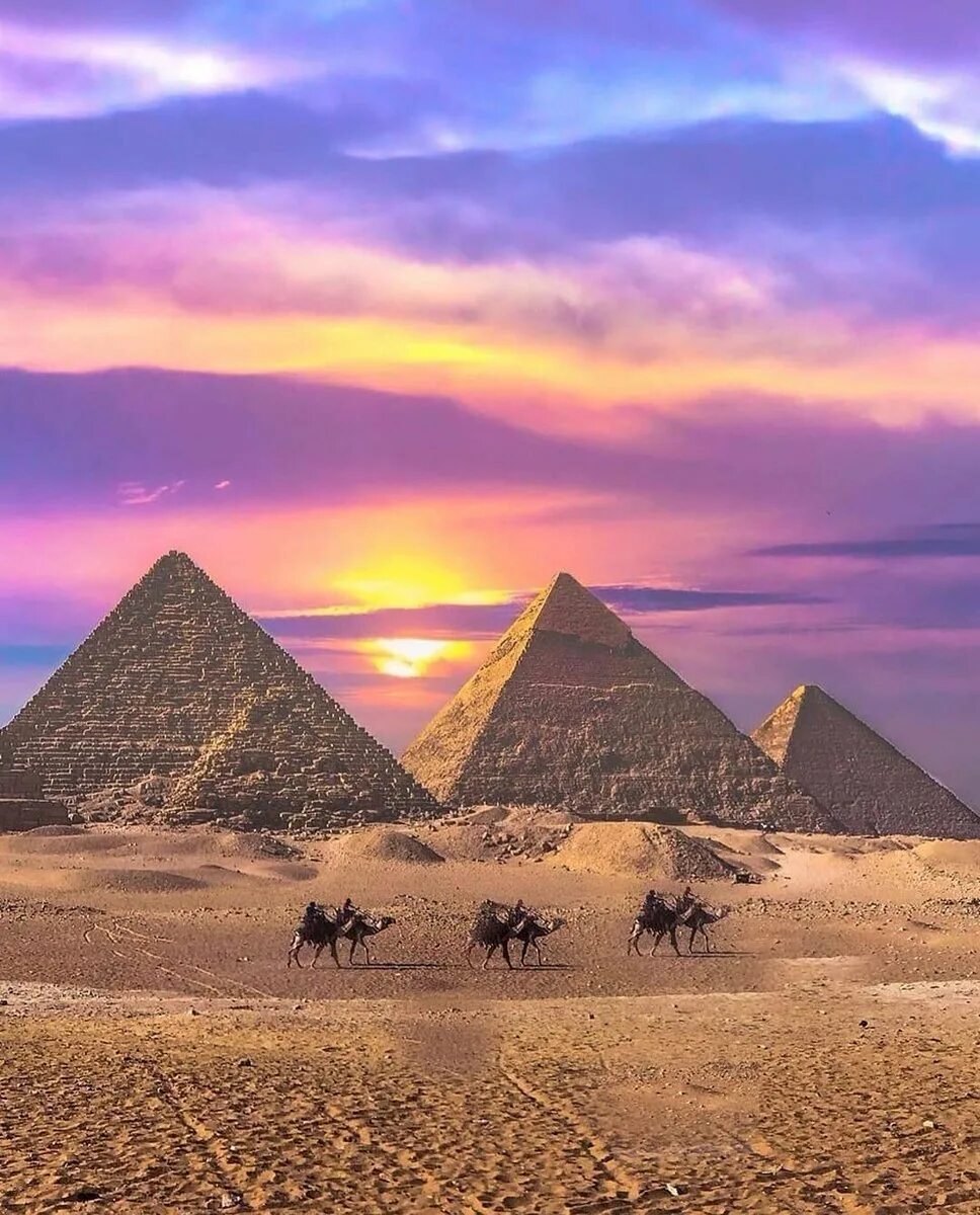 Misr piramidalari haqida. Египт. Пирамиды Гизы в Египте. Египет Хеопса пирамида рассвет. Каир древний Египет пирамиды.