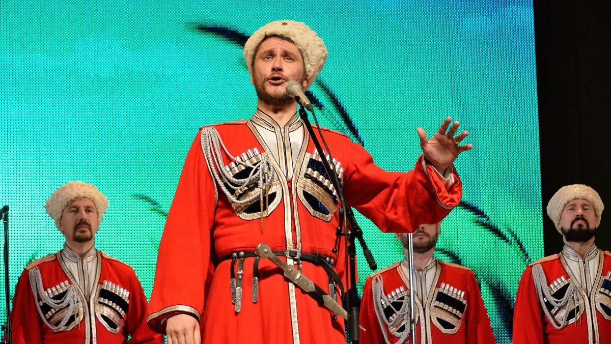 Кубанский казачий хор ворон. Кубанский казачий хор штыкина. Кубанский казачий хор ворон. Кубанский хор. Кубанский казачий хор ворон.