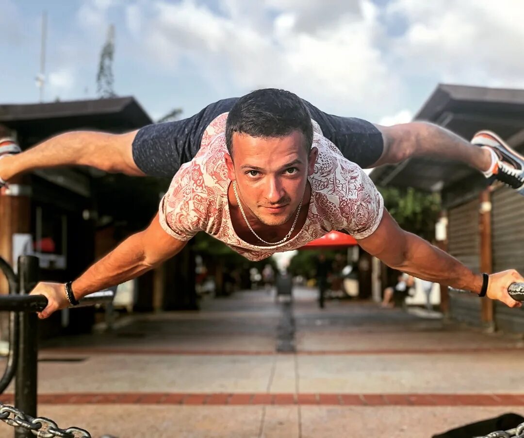 Рекорды достижения человека. Интересные рекорды гиннесса в спорте. Люди которые занесены в книгу рекордов гиннеса. Необычные рекорды гиннесса. Рекорды гиннесса.