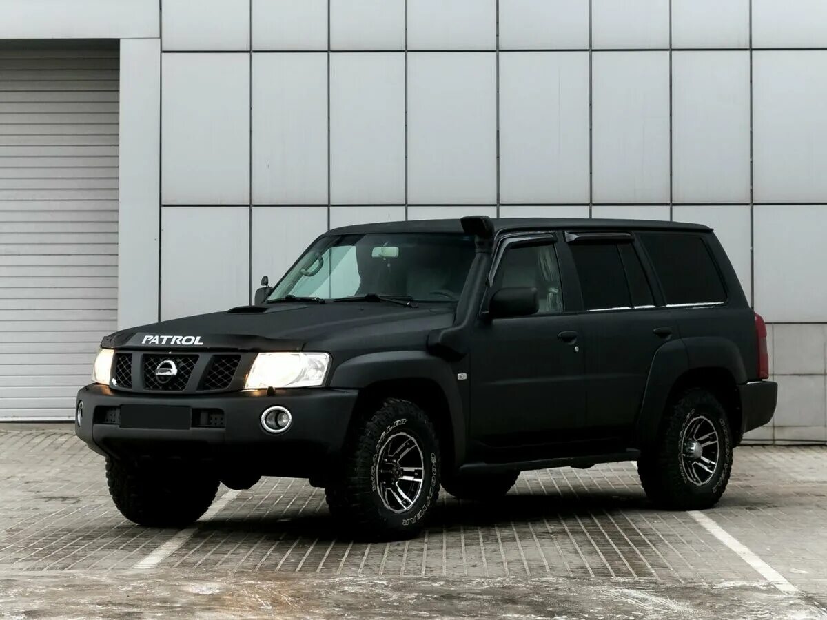 Патрол y61 рестайлинг. Nissan patrol y61 2005. nissan patrol y61 2007. nissan patrol y61 черный.
