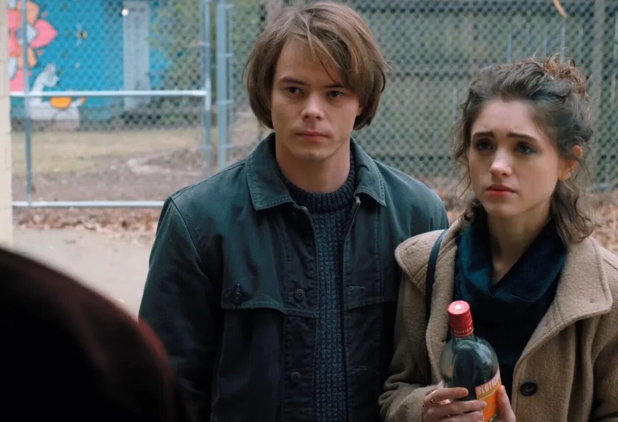 Странные дела цитаты. Мюррей stranger things. мюррей бауман очень странные дела. очень странные дела водка. столичная очень странные дела.
