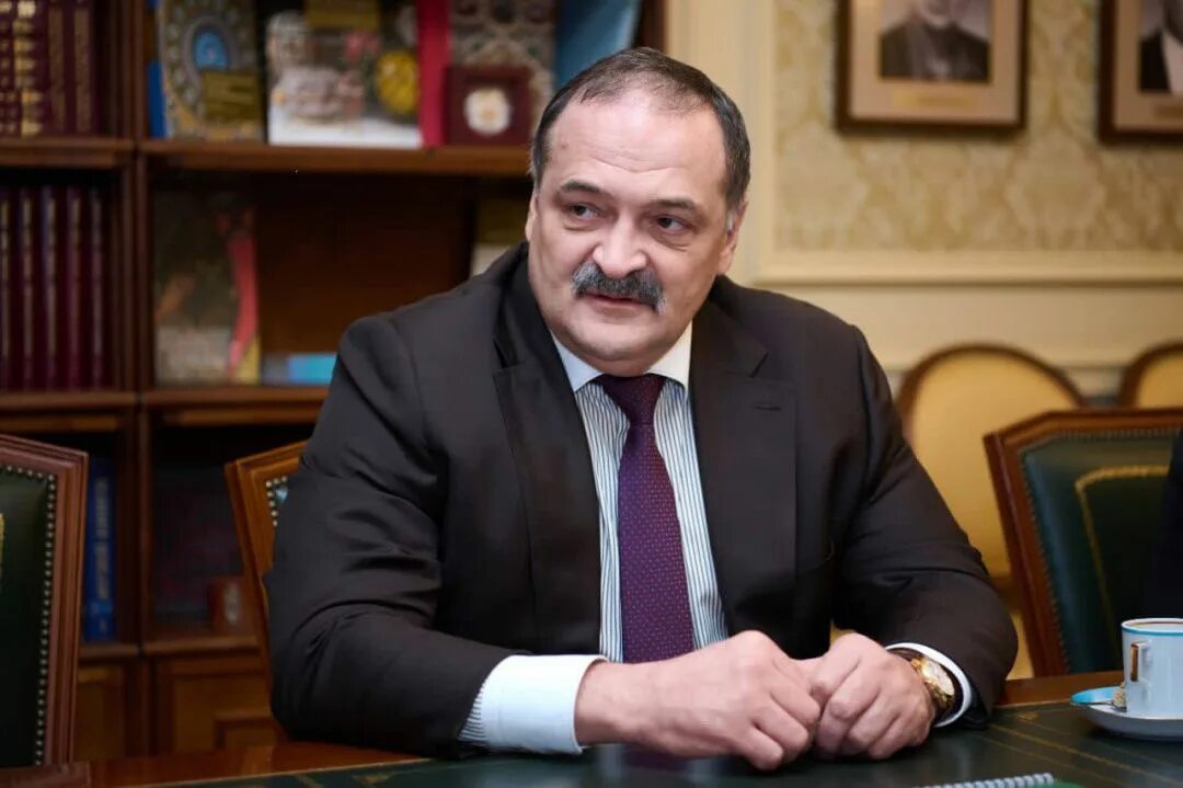 Меликов день рождения. Меликов день рождения. Меликов глава дагестана семья. Меликов день рождения. Меликов дагестан.