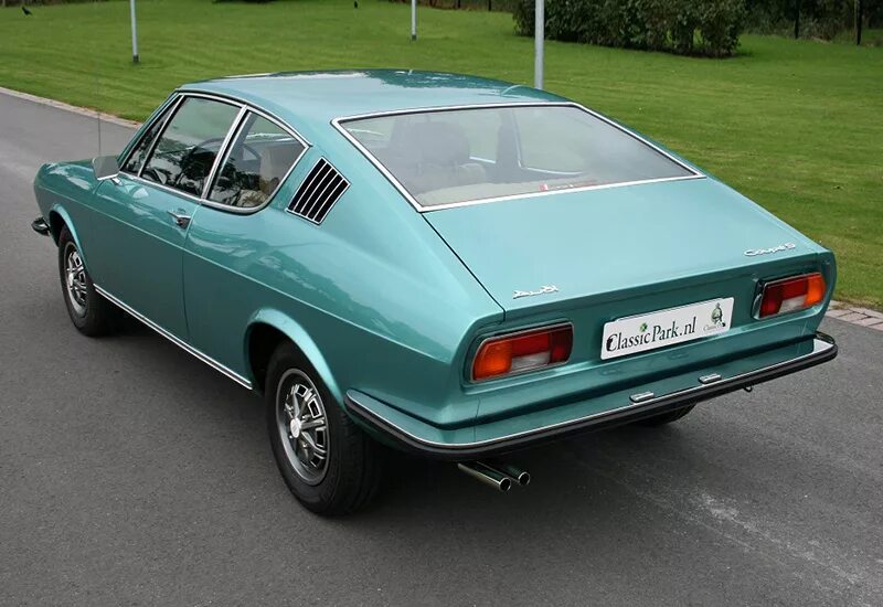 1973 год купить. Audi 100 Coupe s. Ауди 100 купе. 1973 Audi 100 Coupe s. Ауди 100 с1 Coupe.