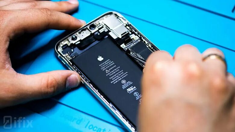 Iphone 11 замена акб ошибка. Замена аккумулятора iphone 11. аккумулятор айфон 11. замена аккумулятора на айфон 11. замена батареи iphone 11.