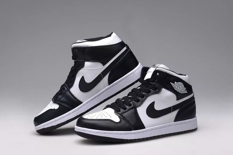 Nike Air Jordan 1 Black White. Nike Air Jordan 1 Mid Black White. Nike Air Jordan черные. Nike Air Jordan 1 Retro White Black.