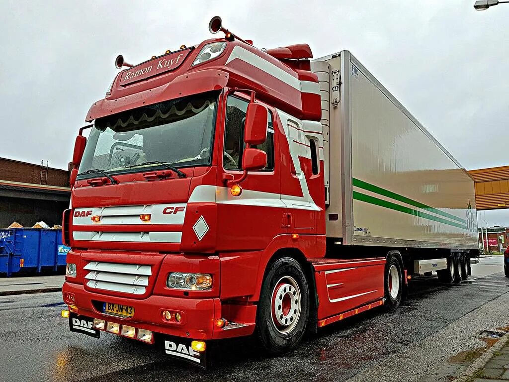 Daf cf. Daf cf85. daf trucks cf85. даф цф 85. daf 85cf+cf85.