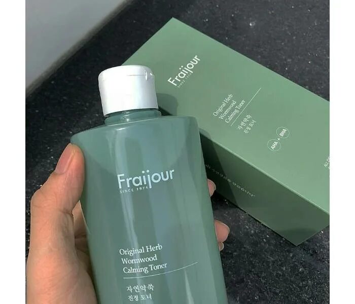 Fraijour тонер для лица. Fraijour тонер Aha BHA. Fraijour тонер для лица - Original Herb Wormwood Calming Toner, 500мл. [Fraijour] тонер для лица Aha-/BHA-кислоты Original Herb Wormwood Calming Toner, 500 мл. Fraijour original wormwood calming