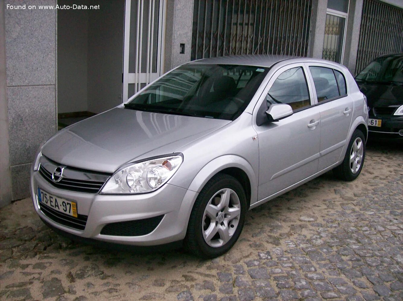 Оцинкованные опеля. Opel Astra h 2009. Opel Astra h 1.4. Opel Astra h 1.7.