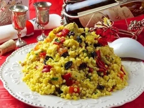 Турецкий кус кус. Кус фучак. Кус кус марокканское блюдо. Moroccan couscous. Кус кус с овощами.