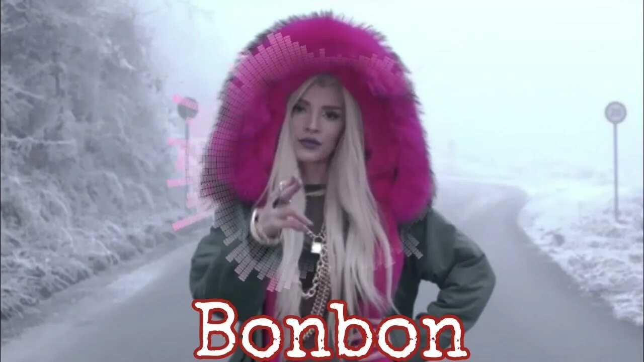 Клип где то там. Куртка из bon bon era Istrefi. Era Istrefi куртка. Певица era Istrefi. Era Istrefi Bonbon куртка.