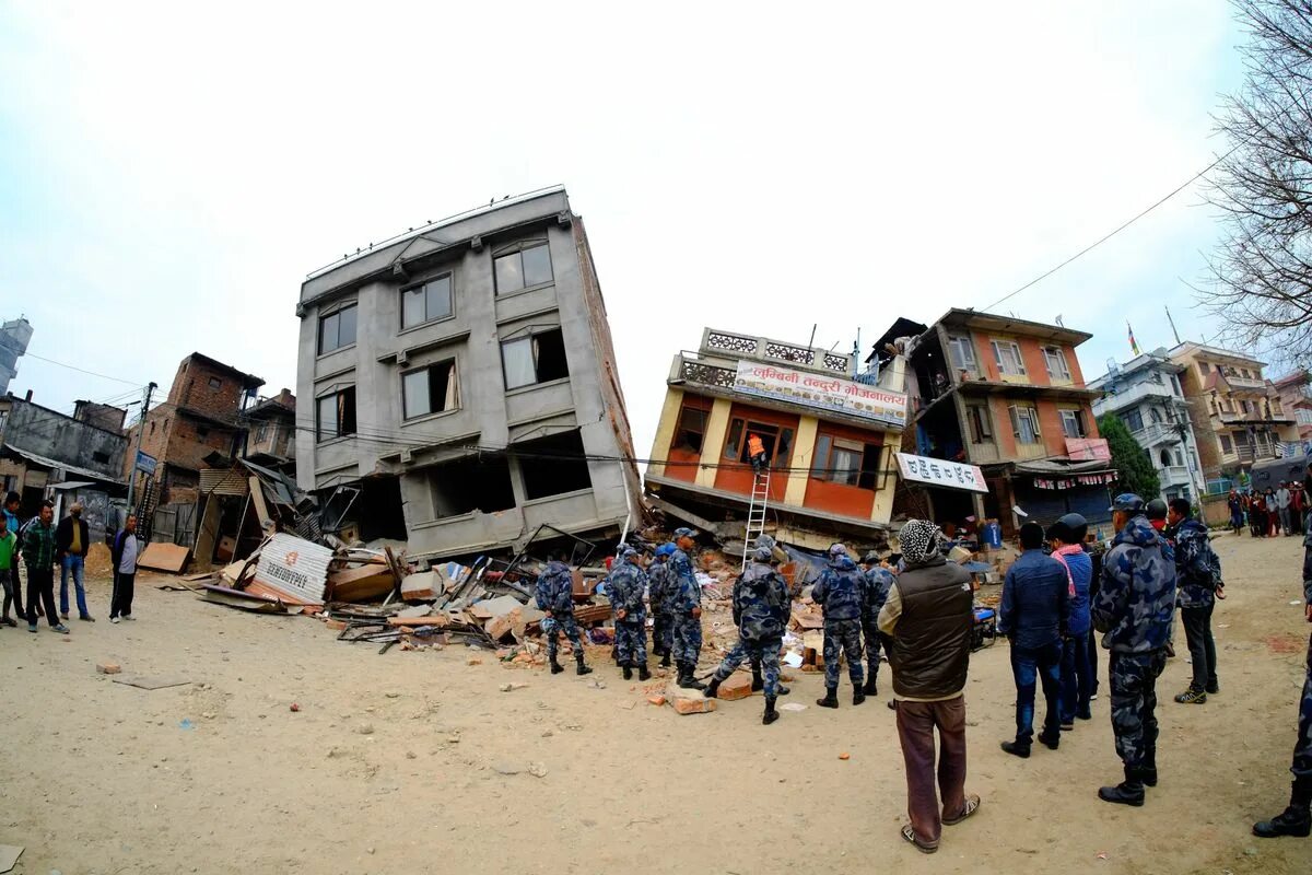 Землетрясение в Катманду 2015. Землетрясение в Непале 2015. Непал 2015 землетрясение 25 апреля. Непал землетрясение Магнитутда 7.