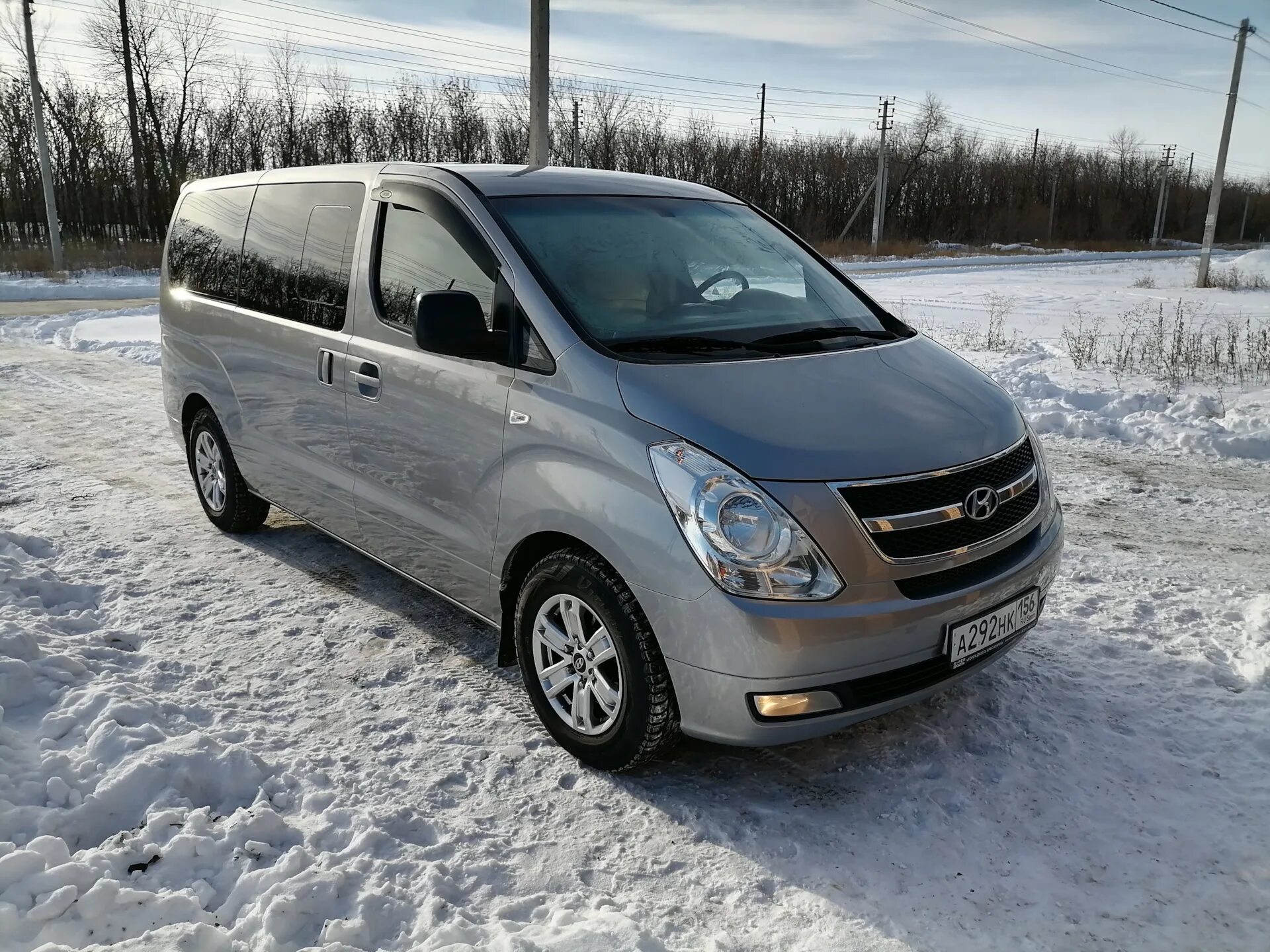 Куплю хундай гранд старекс. Hyundai Starex 2012. Хендай Гранд Старекс 2012. Хендай град Старекс 2012. Hyundai Grand Starex 2.5.