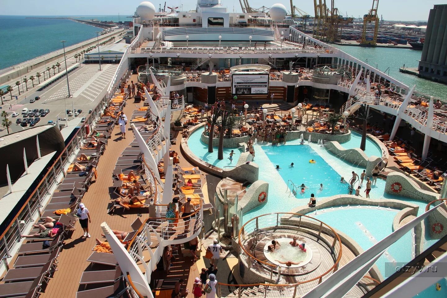 Круиз стоит. Msc fantasia круизный лайнер. msc круизы по средиземному морю. круиз по средиземному морю на лайнере 2025. лайнер msc europa.