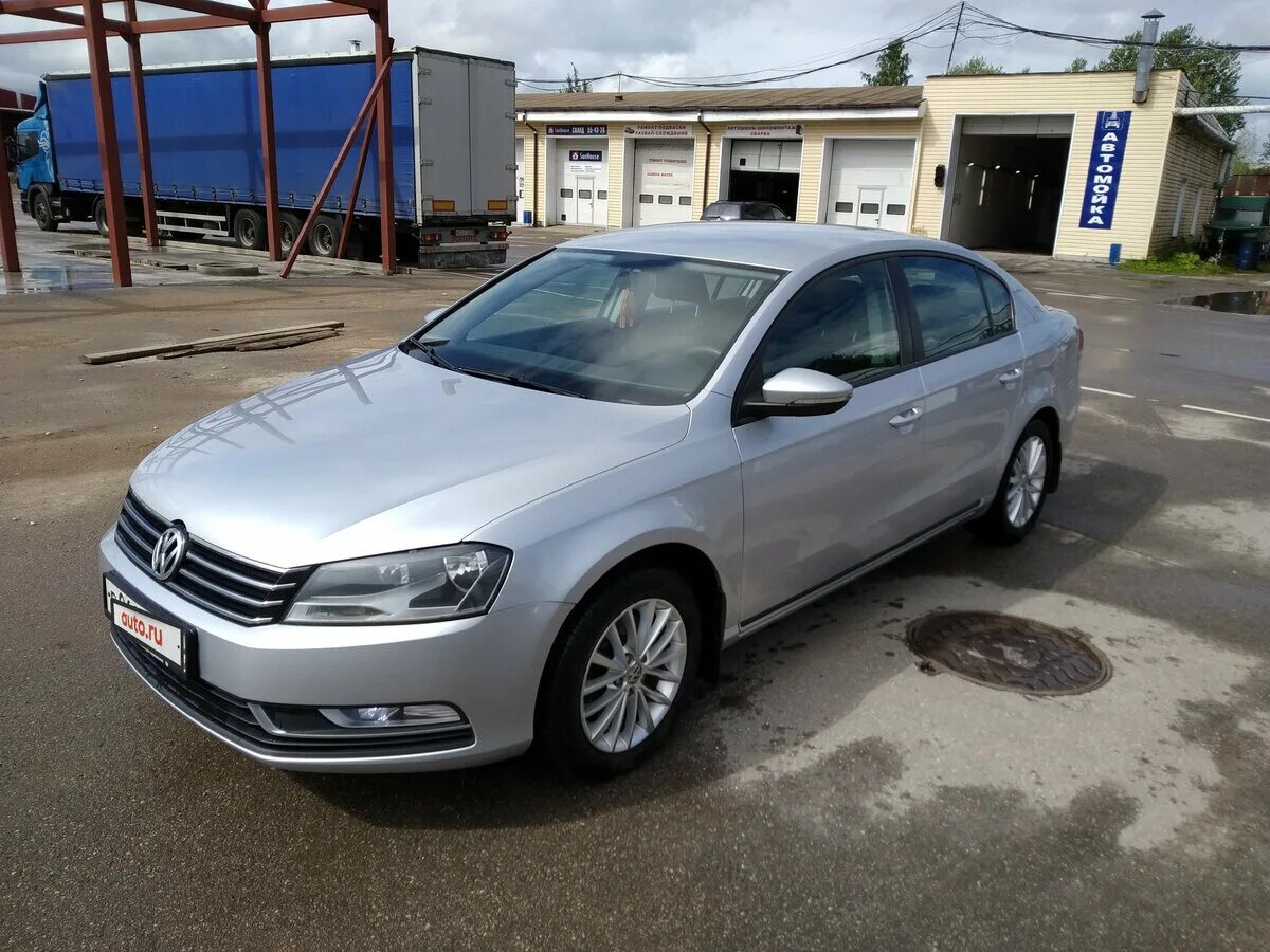 Оцинкованная фольксваген. Passat b7 Silver. Пассат б7 серебристый. Фольксваген Пассат б7 2011. Volkswagen Passat b7 серый.