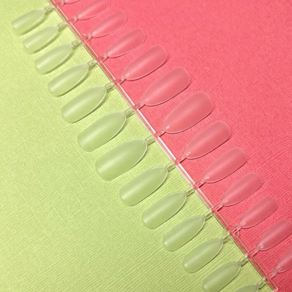 Типсы на кольце 50 шт миндаль. Накладные ногти типсы острые. Типсы миндальной формы для наращивания. Типсы миндаль. №10.