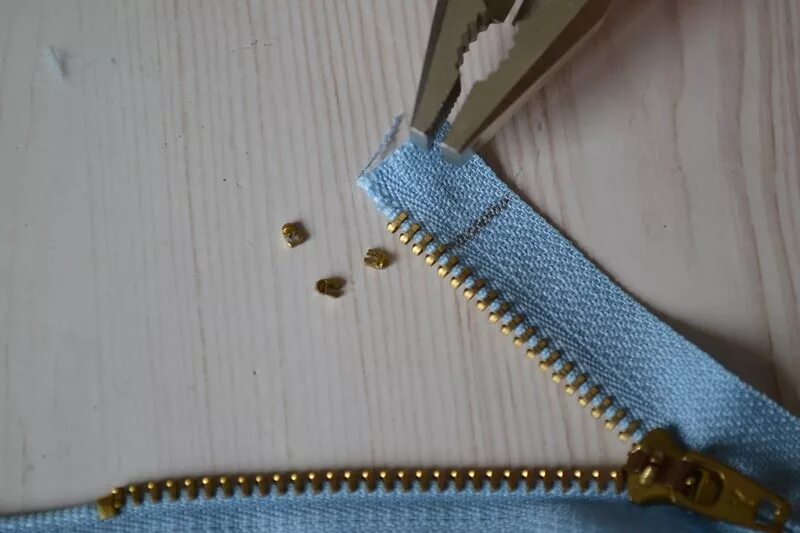 Как быстро отремонтировать сломанный зубчик пастой от ручки Clothes crafts, Sewi