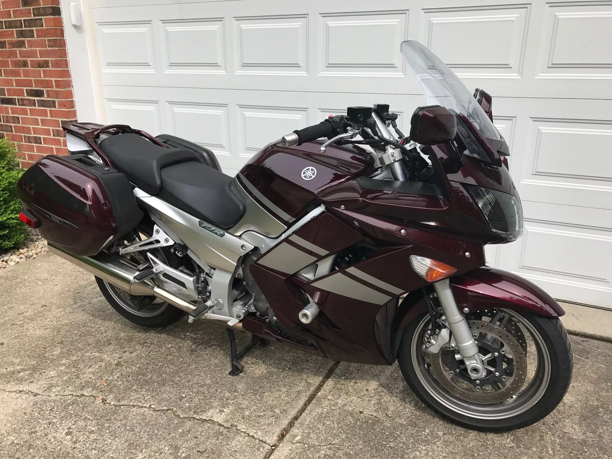 Ямаха FJR 1300. Yamaha FJR 1300 2006. Yamaha FJR 1300 черный. Yamaha FJR 2005.