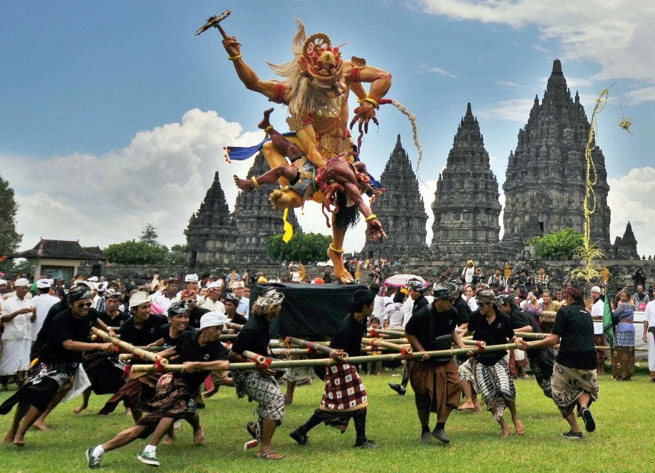 Традиции молчания. Ниепи Бали. День тишины (Nyepi Day) - Бали. Ньепи Индонезия. День Ньепи день тишины на Бали.