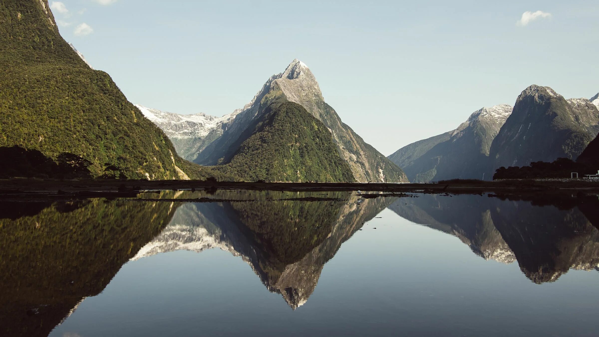 New zealand ответы. Милфорд саунд новая Зеландия. Национальный парк Фьордленд. Парк Фьордленд новая Зеландия. Залив Милфорд-саунд.