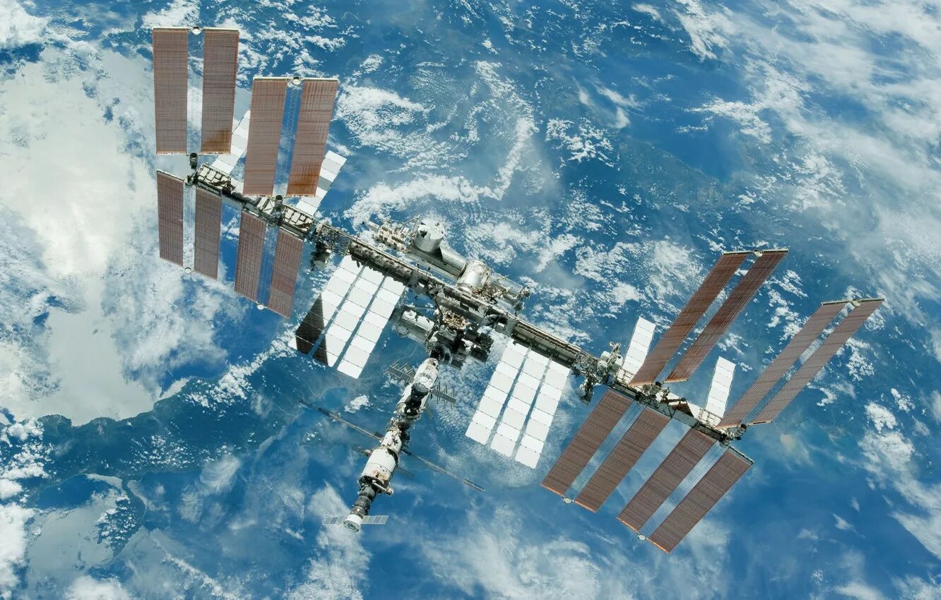 Международная космическая станция в каком году. Международная Космическая станция МКС. Станция МКС В космосе. Космическая орбитальная станция МКС. МКС 2020.