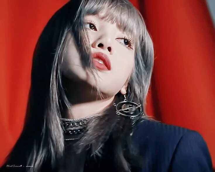 Видео лисы блэк пинк. Lisa blackpink. Blackpink лалиса манобан. Блэк пинк whistle. Lisa blackpink.