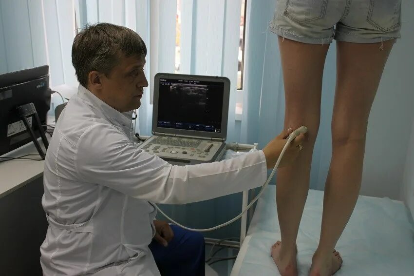 варикозное расширение вен на уздг. варикоз глубоких вен нижних конечностей. тромбофлебит нижних конечностей. уздг вены нижних конечностей вены. ультразвуковая допплерография сосудов (артерий) нижних конечностей.