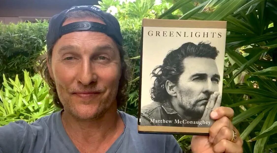 Зеленый свет. Зелёный свет мэтью макконахи. Метью макконахи книга. Книга мэтью макконахи зеленый. Метью макконахи книга.