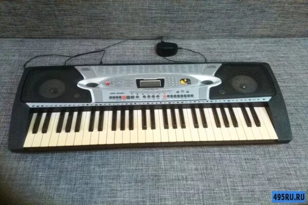 Синтезатор 2061