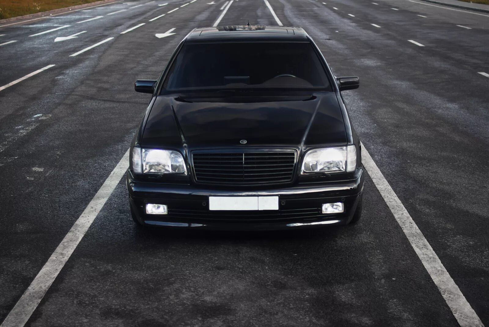 W140 brabus. Мерседес w140. Mercedes s600 w140 Brabus. Mercedes w140 s600. Mercedes Benz w140 Brabus.