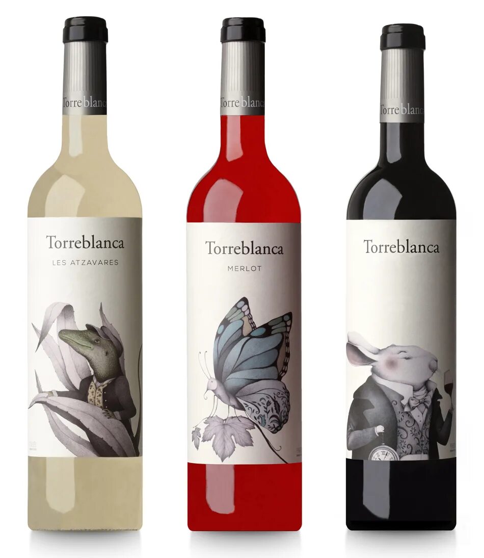 вино с зайцем на этикетке. вино с зайцем на этикетке. заяц с вином. бутылка вина. вино с зайцем на этикетке.