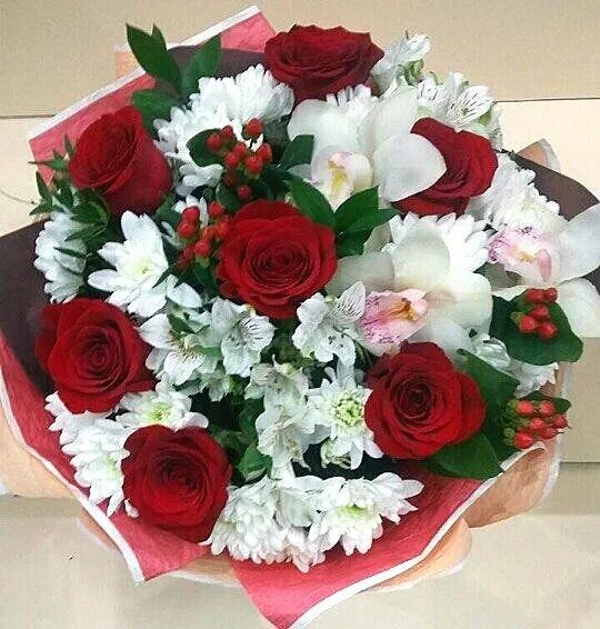 магазин жарден первоуральск. цветочный на банковском первоуральск. элит первоуральск салон. интерьер цветочного магазина. магазин цветы на ленина.