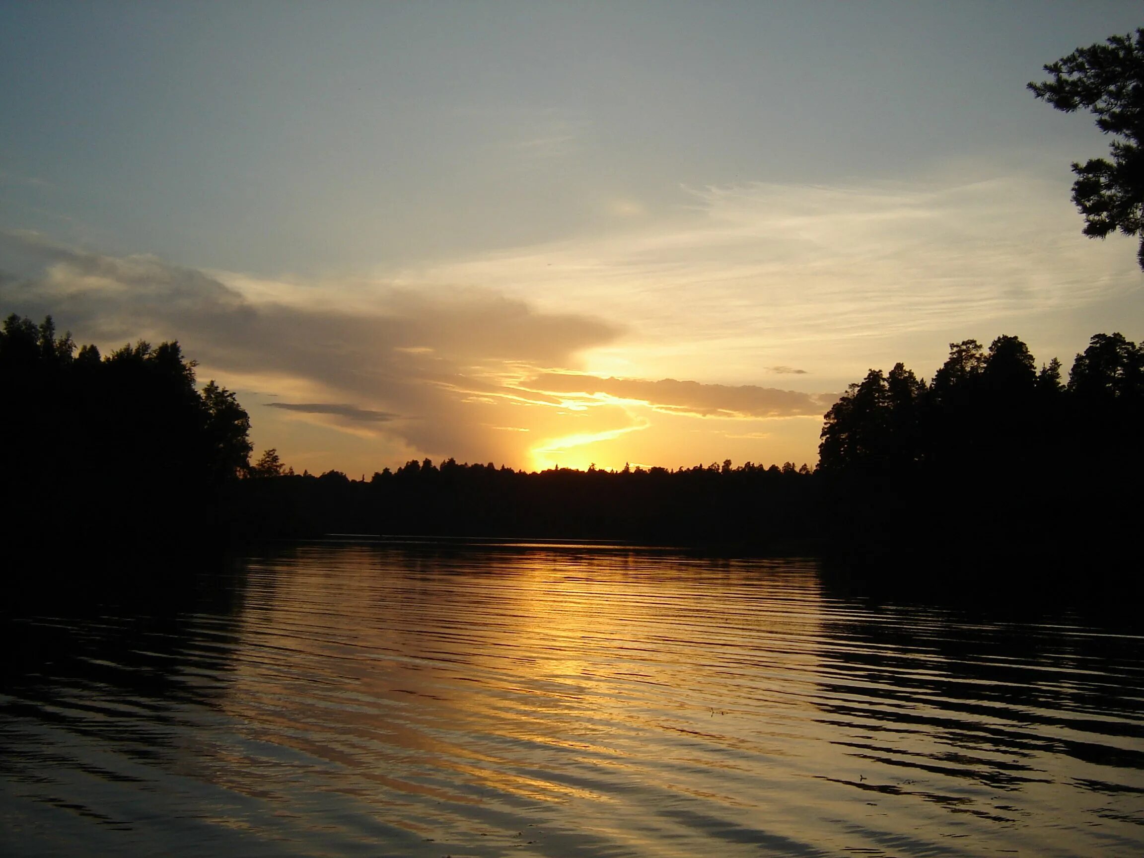 озеро святое фото. озеро святое фото. святое озеро в нижегородской области тумботино. озеро западное южский район. озеро святое фото.