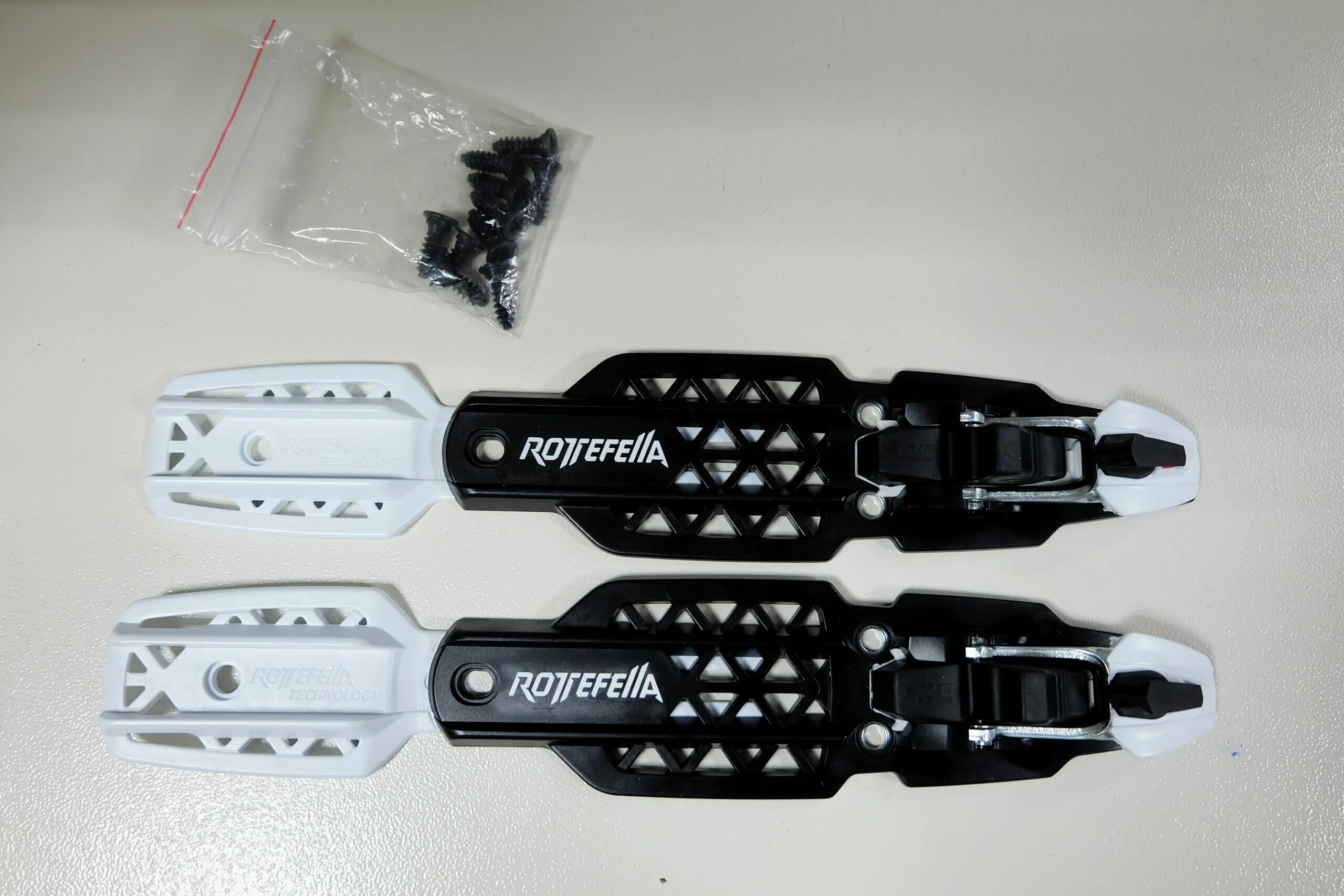 Rottefella крепления установка. Rottefella skate. rottefella r3 skate. rottefella rollerski jigg 30300282. крепления для лыжероллеров rottefella.