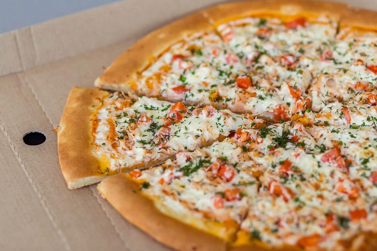 Чикин пицца. Чикин пицца. Наша пицца. Чикен пицца. Чикен пицца володарский район брянск.