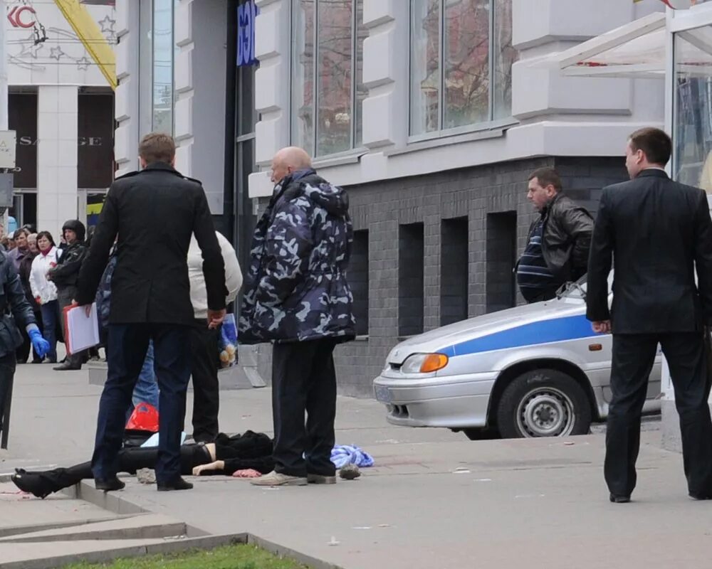 В белгороде гибнут люди. Стрельба в Белгороде Помазун.