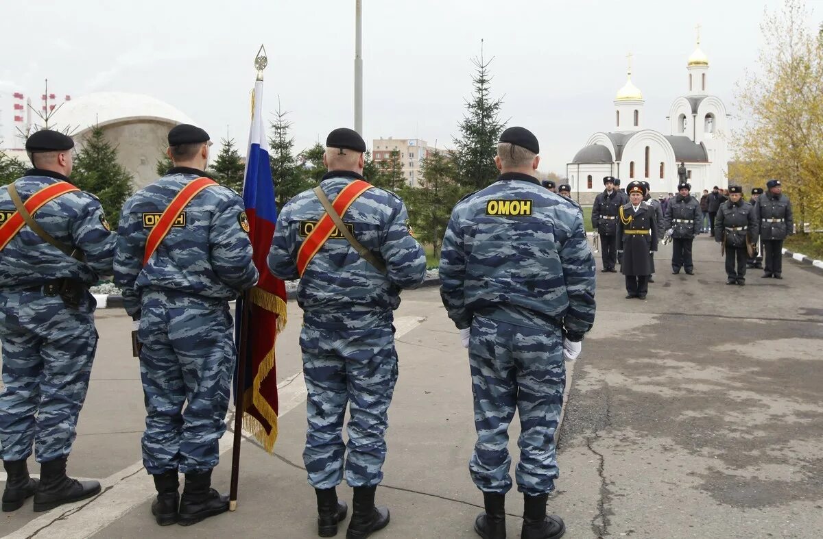 Московский ОМОН Строгино городок. База ОМОНА В Строгино. ОМОНОВСКИЙ городок в Строгино. Храм Строгино ОМОН.