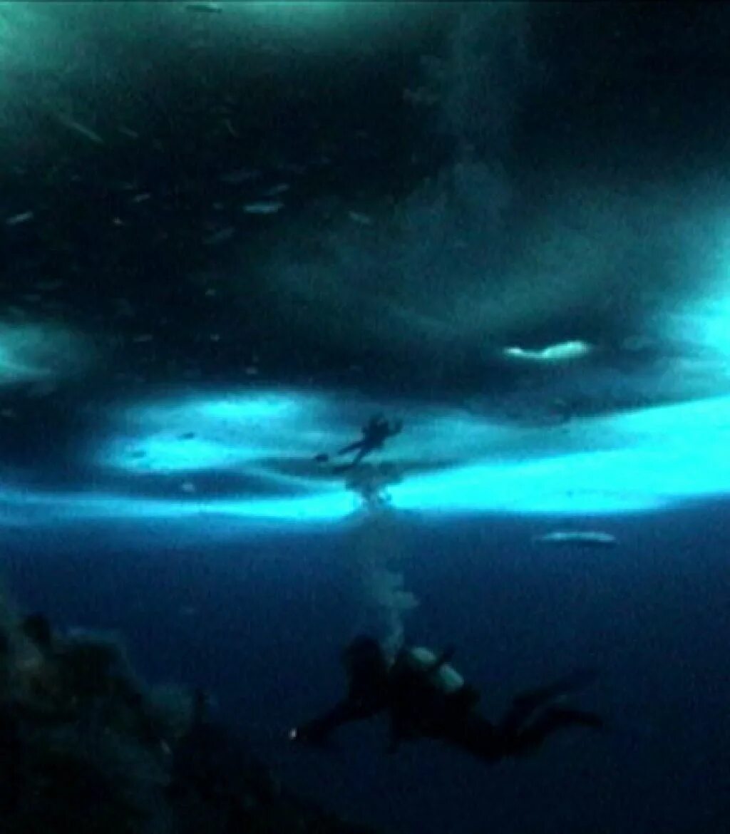 Бездны и выси. Утреннее небо туман горы. Космос. Blue yonder films студия. Космос стратосфера атмосфера.