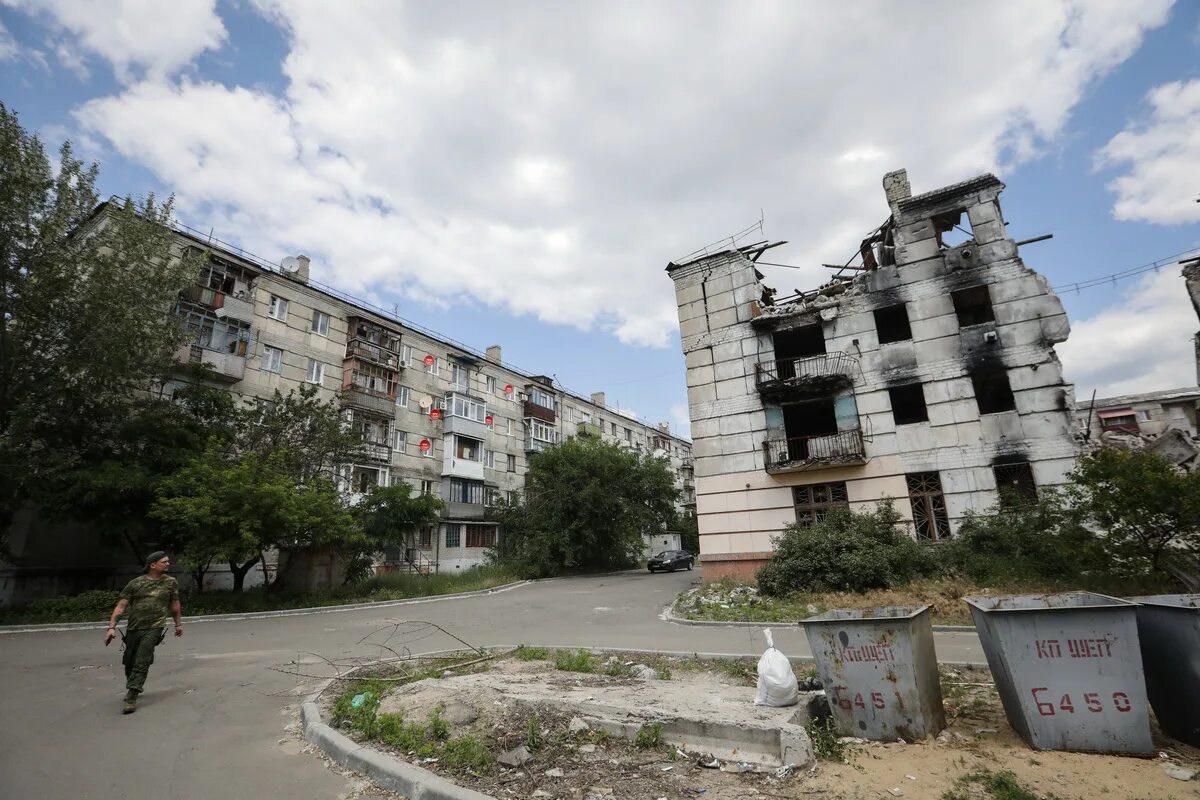 Город рубежное лнр. Рубежное города луганской. Город рубежное луганская область. Рубежное луганская область. Рубежное руины.
