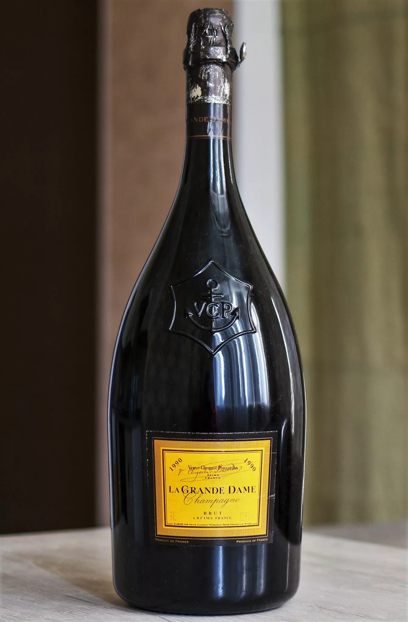 Шампанское Veuve Clicquot "la grande. Вдова Клико 1990. La Veuve Clicquot Ponsardin. Игристое 1.5 литра. 5 литров шампанское купить